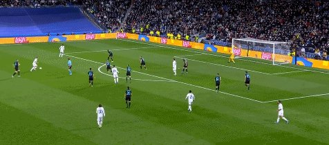 1638918653777038427.gif 皇马.gif