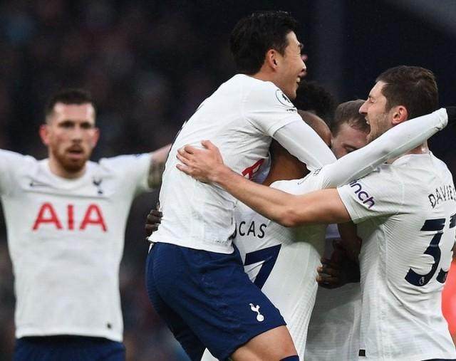 1638918463592043030.jpg e5a1dbb1-a528-41cd-9e6d-c3c7b75bca66.jpg