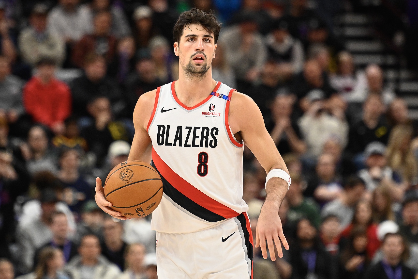 世界杯官方平台-阿里纳斯:开拓者有一堆好用的二当家正被埋没 阿夫迪亚适合湖人