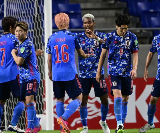 世界杯官网-【世预赛】混血前锋助日本全胜收官 国足再收好消息